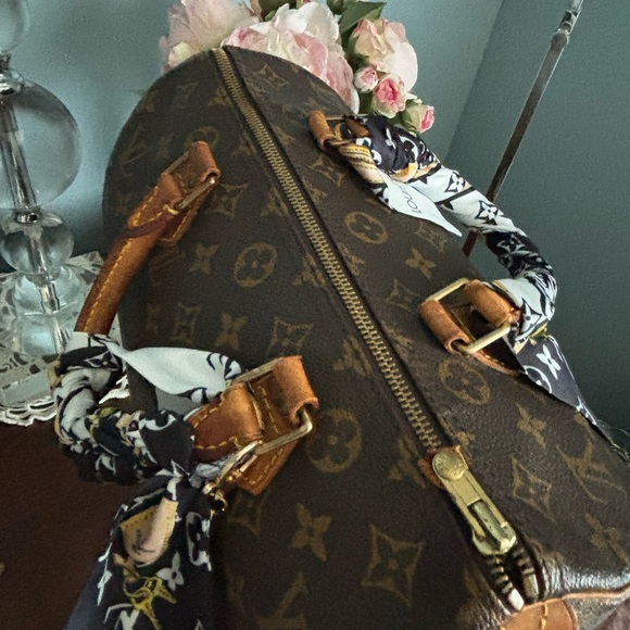 Authentic VTG Louis Vuitton Speedy 30 in Monogram Canvas - Picture 9 of 15